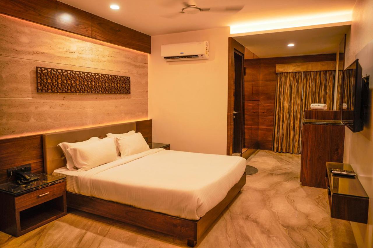The Atithi Niwas Hotell Indore Eksteriør bilde